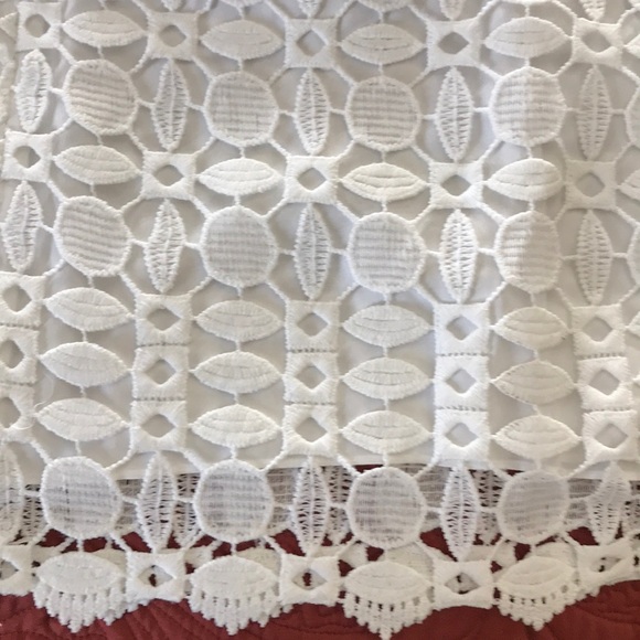 5⭐️rated LAUNDRY by SHELLI SEGAL lace dress 6 - Picture 5 of 6